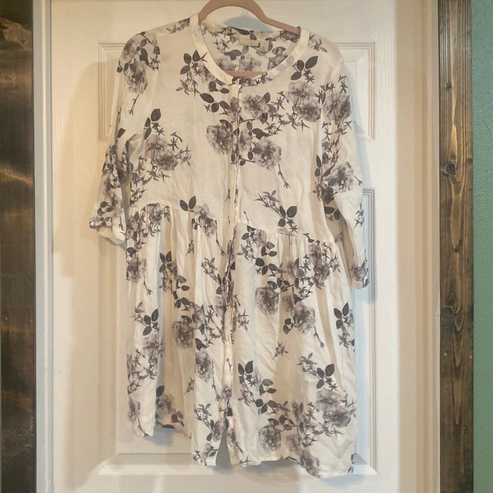 Floral dress size medium button up